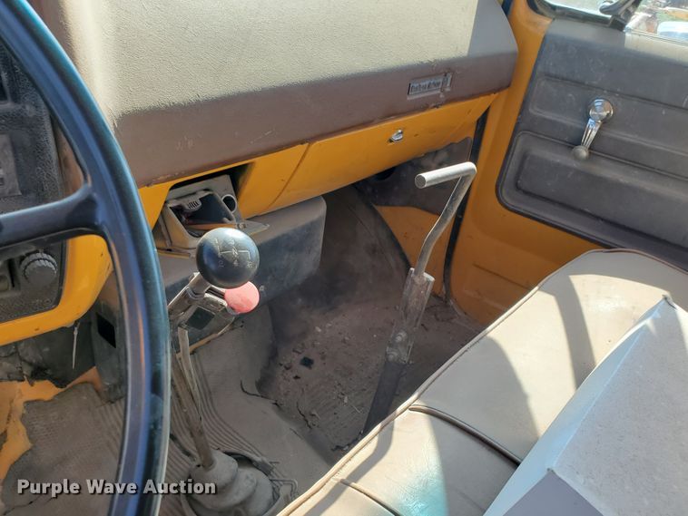 image for item KK9374 1976 Chevrolet C50  winch truck