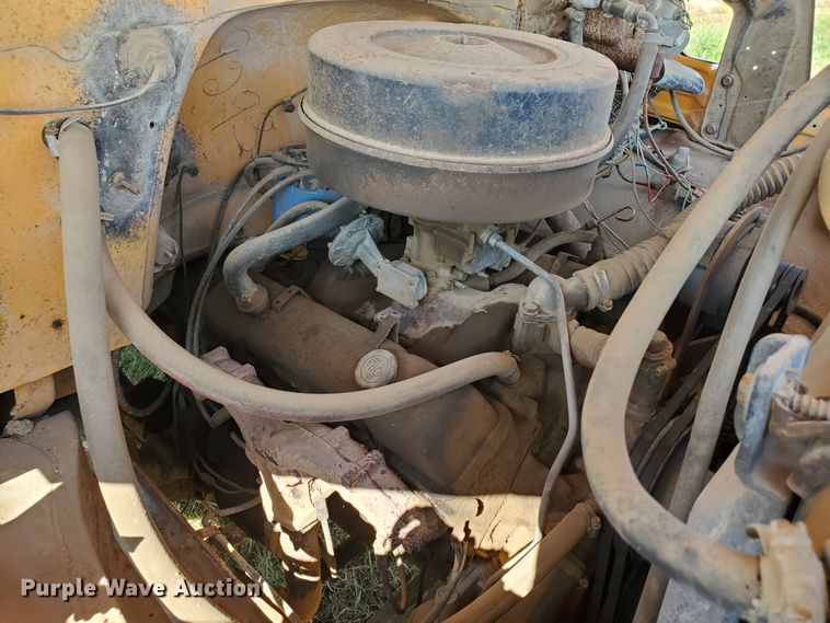 image for item KK9374 1976 Chevrolet C50  winch truck