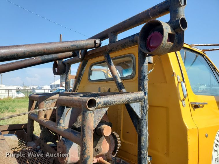 image for item KK9374 1976 Chevrolet C50  winch truck