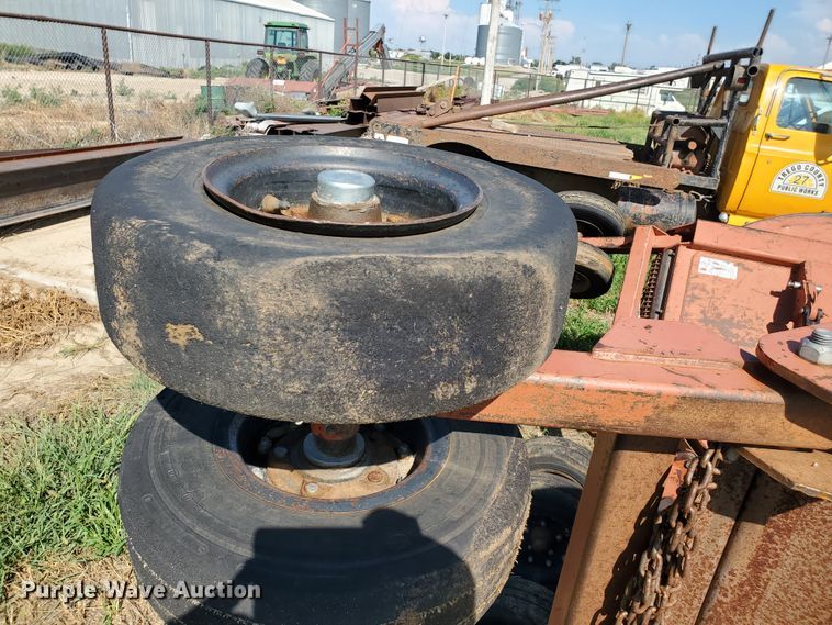 image for item KK9375 2005 Rhino FM15  batwing rotary mower