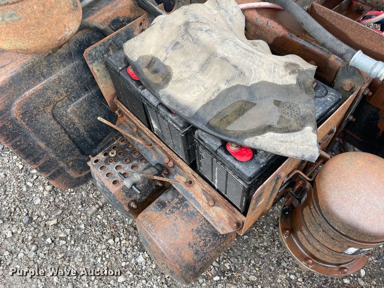 image for item KK9439 1979 International F2275  semi truck