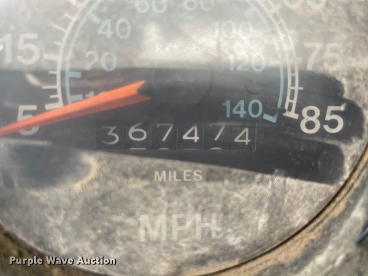 image for item KK9439 1979 International F2275  semi truck