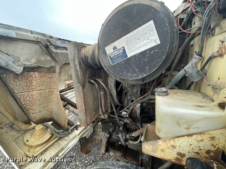 image for item KK9439 1979 International F2275  semi truck