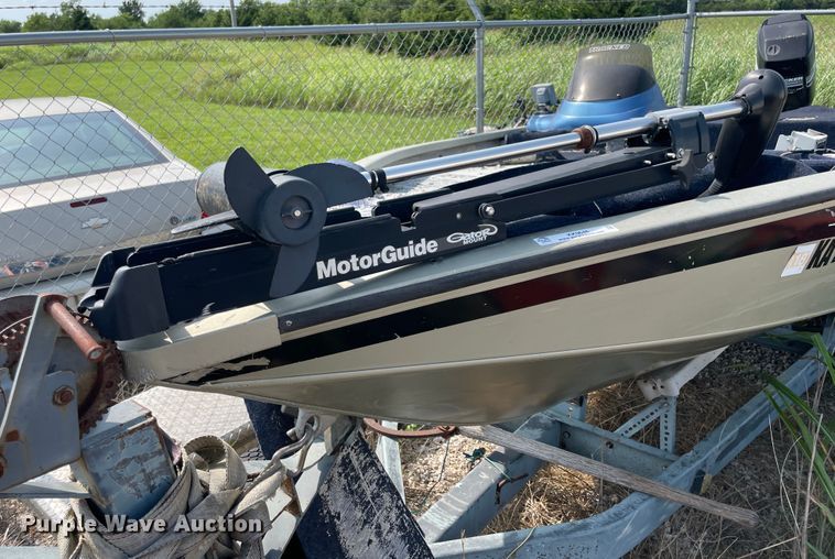 image for item KK9646 2002 Tracker Tournament  boat