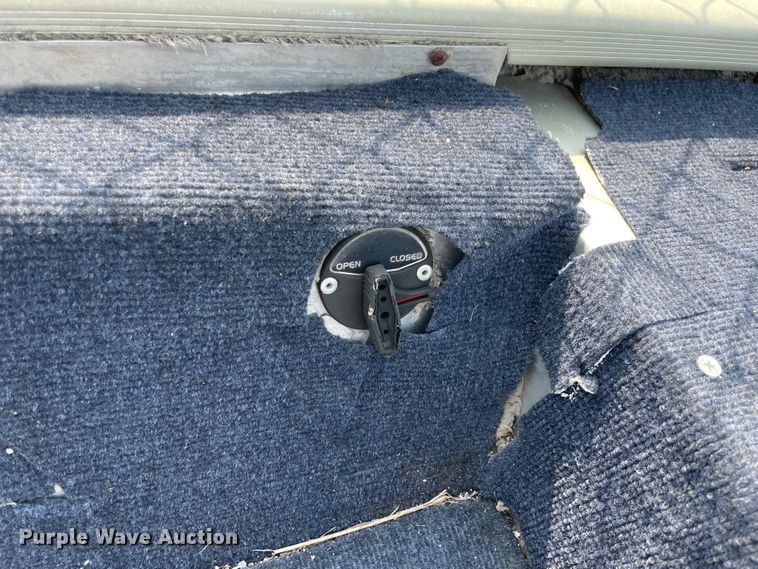 image for item KK9646 2002 Tracker Tournament  boat