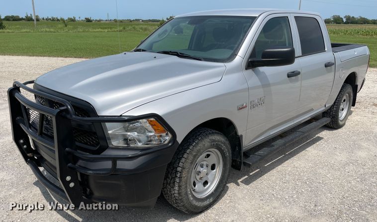 image for item KK9653 2016 Dodge Ram 1500  Crew Cab pickup truck