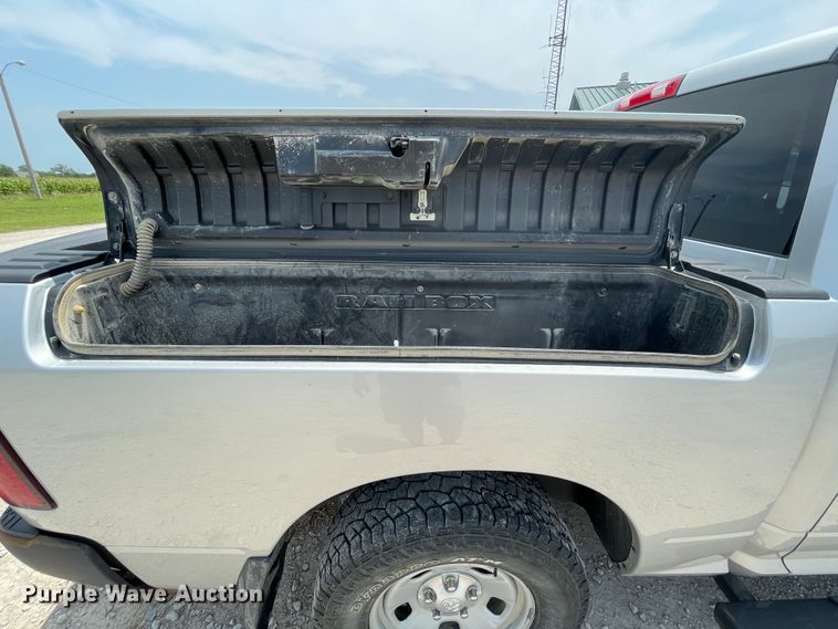 image for item KK9653 2016 Dodge Ram 1500  Crew Cab pickup truck