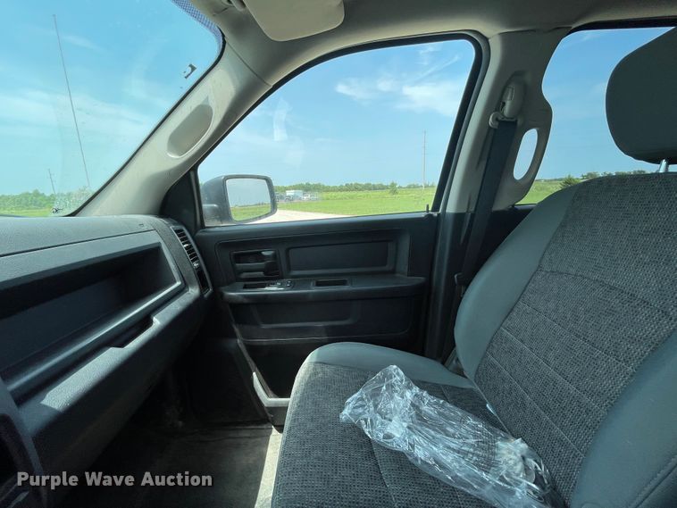 image for item KK9653 2016 Dodge Ram 1500  Crew Cab pickup truck