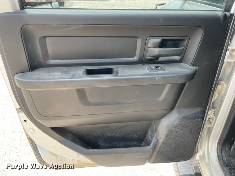 image for item KK9653 2016 Dodge Ram 1500  Crew Cab pickup truck