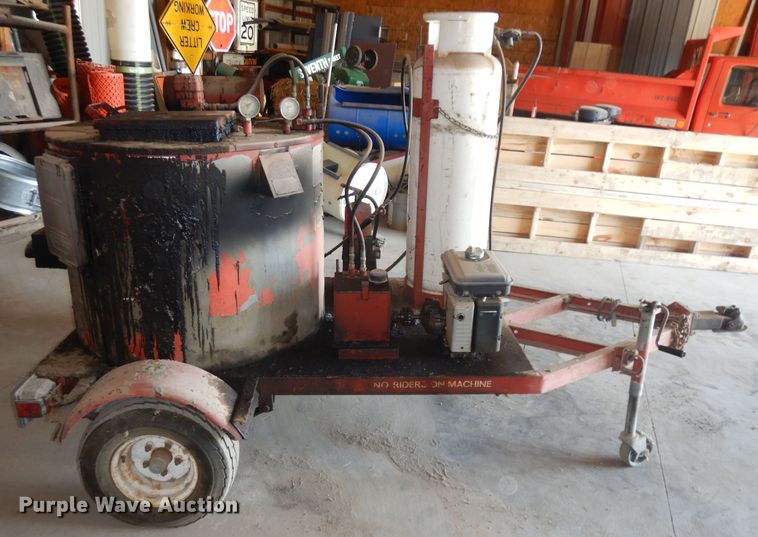 image for item KU9348 Crafco EZ Pour  melter / applicator