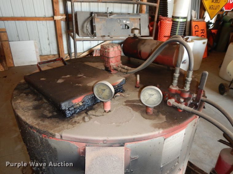 image for item KU9348 Crafco EZ Pour  melter / applicator