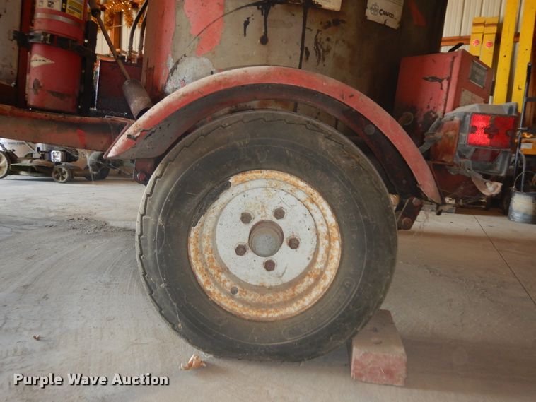 image for item KU9348 Crafco EZ Pour  melter / applicator