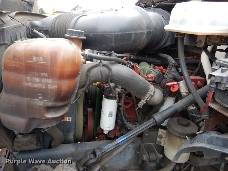 image for item KV9129 2010 Ford F650  shuttle bus