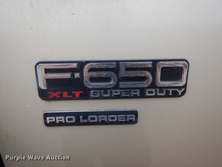 image for item KV9129 2010 Ford F650  shuttle bus