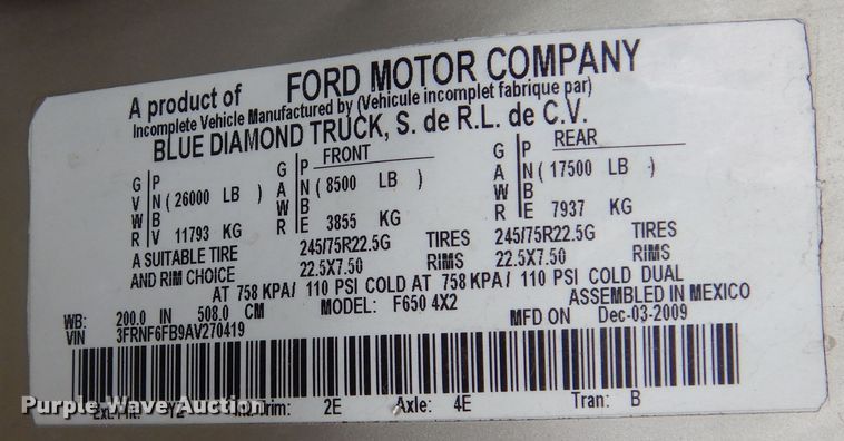 image for item KV9129 2010 Ford F650  shuttle bus