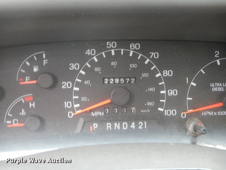 image for item KV9130 2010 Ford F650  shuttle bus