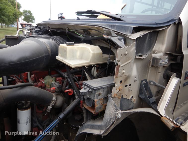 image for item KV9130 2010 Ford F650  shuttle bus