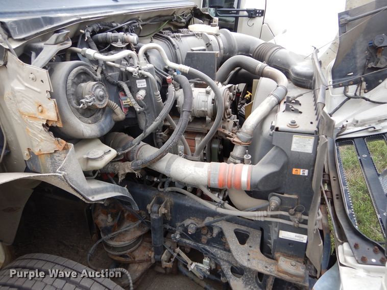 image for item KV9130 2010 Ford F650  shuttle bus