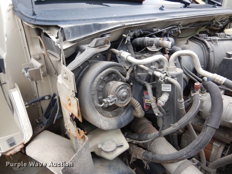 image for item KV9130 2010 Ford F650  shuttle bus