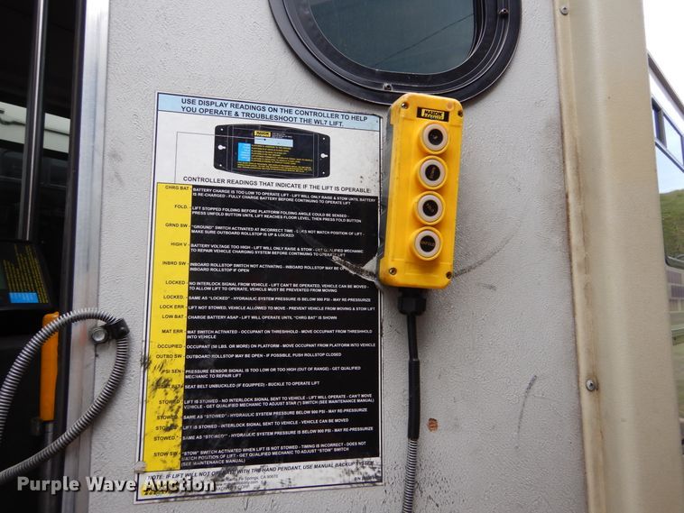 image for item KV9131 2010 Ford F650  shuttle bus