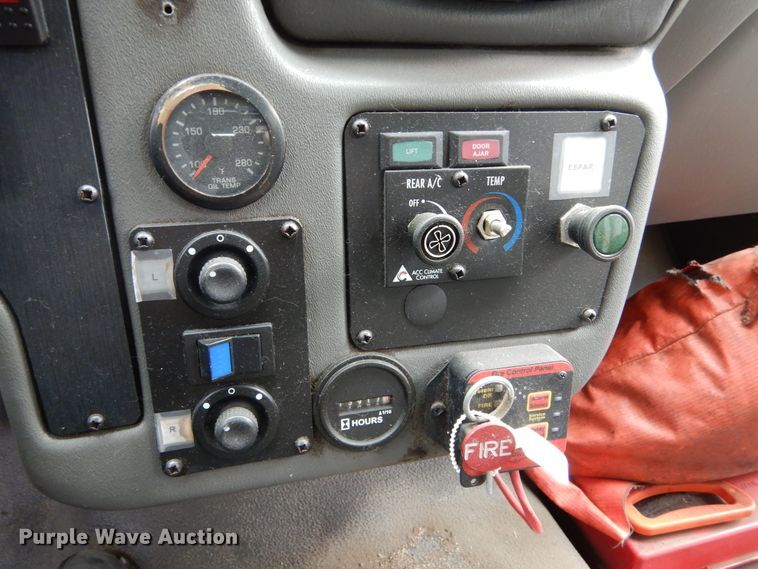 image for item KV9131 2010 Ford F650  shuttle bus