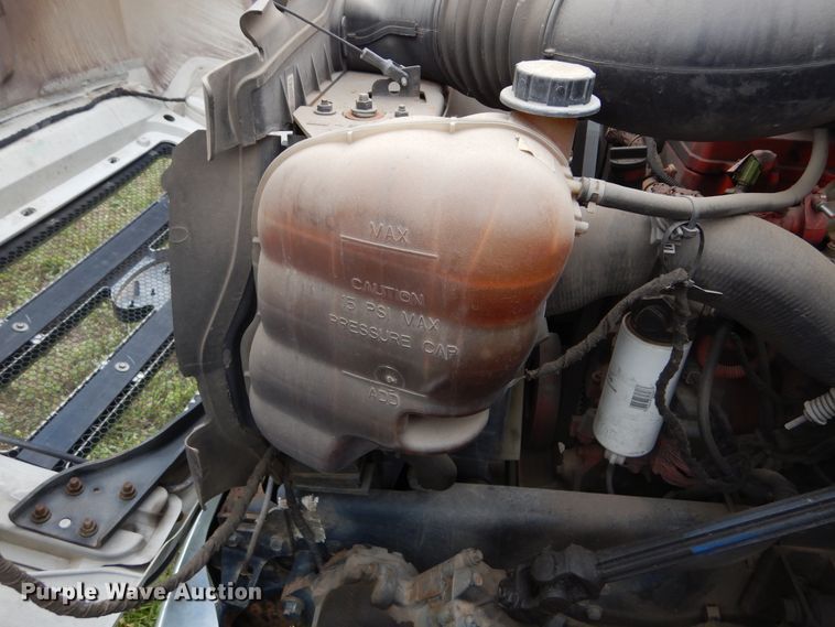 image for item KV9131 2010 Ford F650  shuttle bus