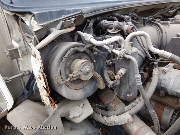 image for item KV9131 2010 Ford F650  shuttle bus