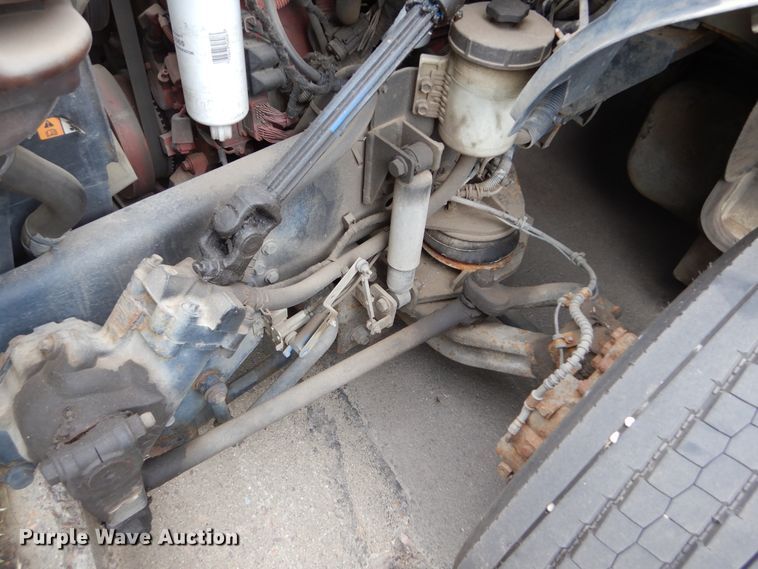 image for item KV9131 2010 Ford F650  shuttle bus