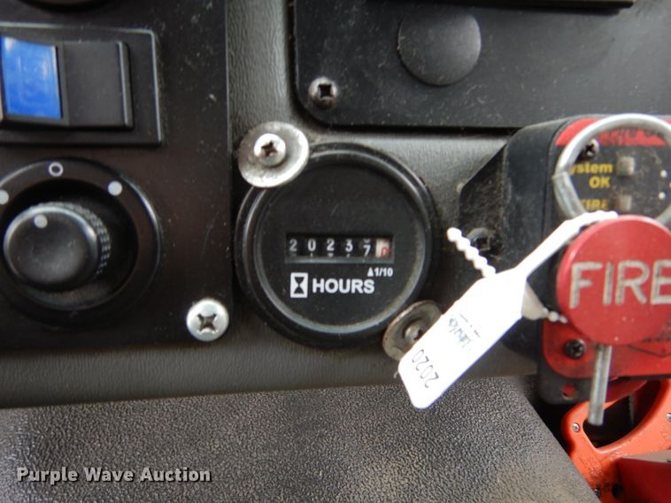 image for item KV9132 2010 Ford F650  shuttle bus