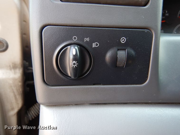 image for item KV9132 2010 Ford F650  shuttle bus