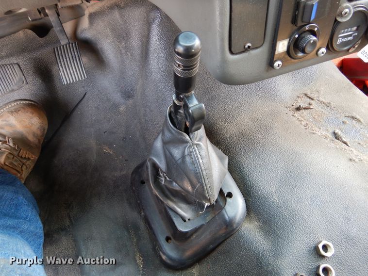 image for item KV9132 2010 Ford F650  shuttle bus