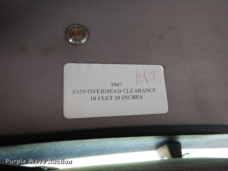 image for item KV9132 2010 Ford F650  shuttle bus