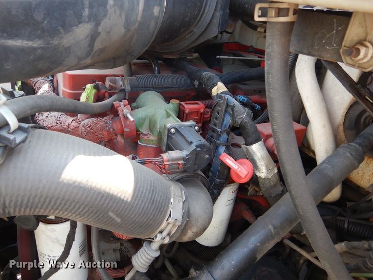 image for item KV9132 2010 Ford F650  shuttle bus