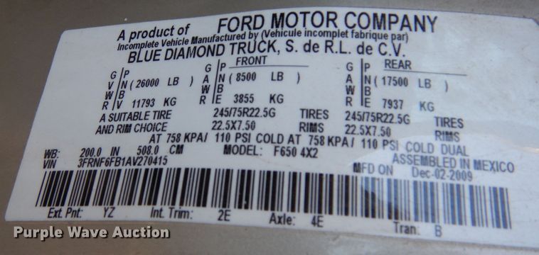 image for item KV9132 2010 Ford F650  shuttle bus