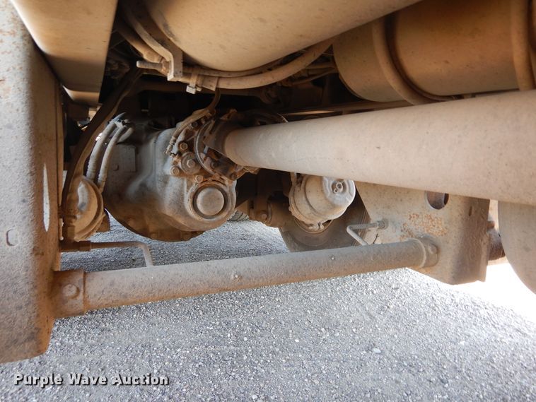 image for item KV9219 2014 Peterbilt 320  refuse truck