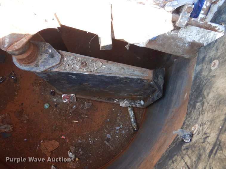 image for item KV9219 2014 Peterbilt 320  refuse truck