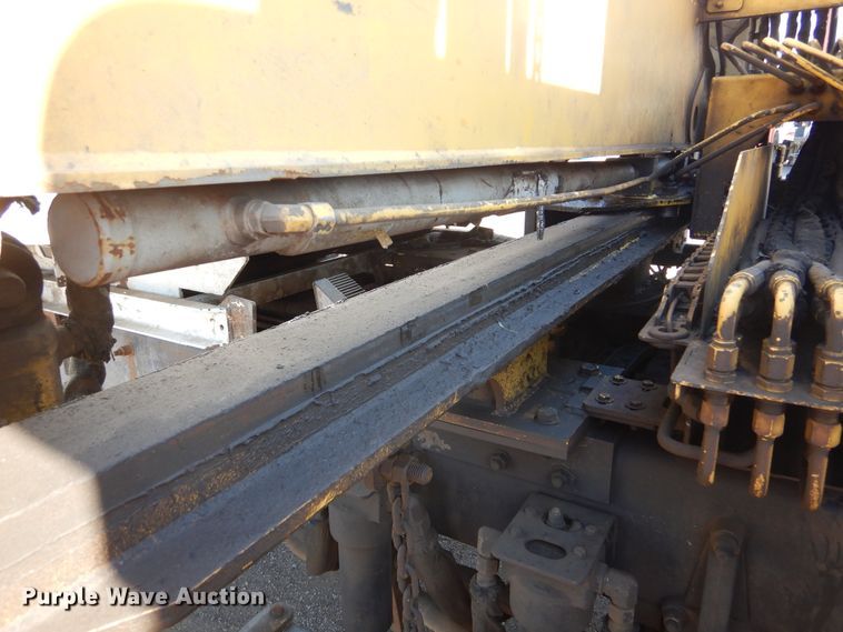 image for item KV9219 2014 Peterbilt 320  refuse truck