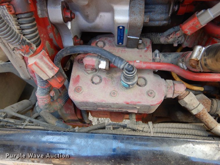 image for item KV9219 2014 Peterbilt 320  refuse truck