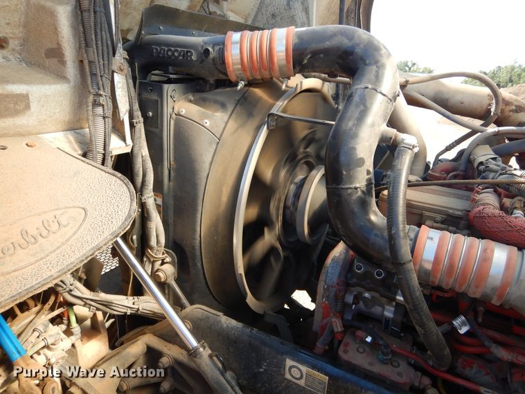 image for item KV9219 2014 Peterbilt 320  refuse truck