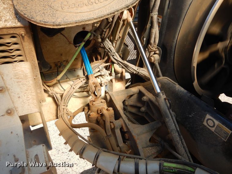 image for item KV9219 2014 Peterbilt 320  refuse truck