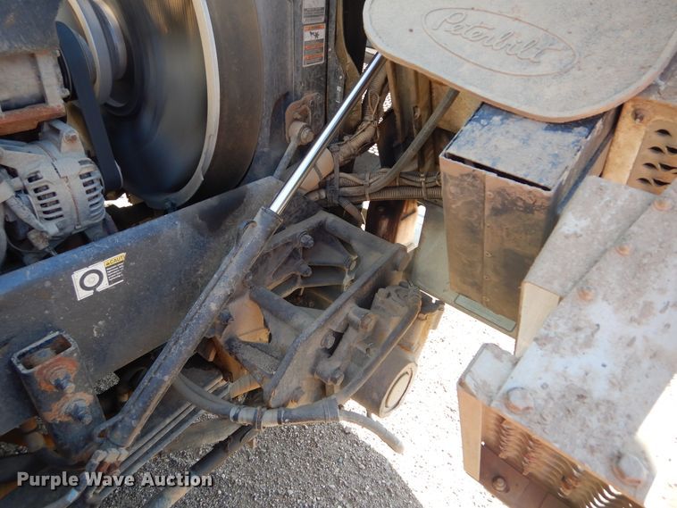 image for item KV9219 2014 Peterbilt 320  refuse truck