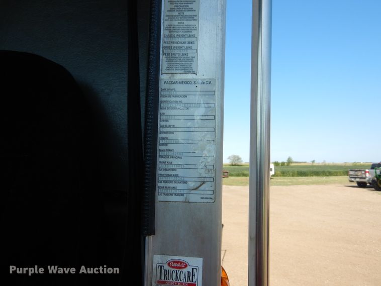 image for item KV9219 2014 Peterbilt 320  refuse truck