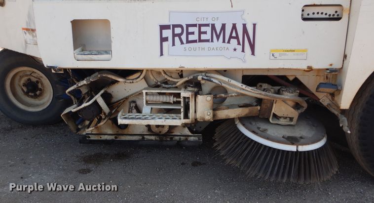 image for item KV9220 1992 Elgin Pelican Series P  sweeper