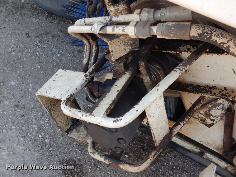 image for item KV9220 1992 Elgin Pelican Series P  sweeper