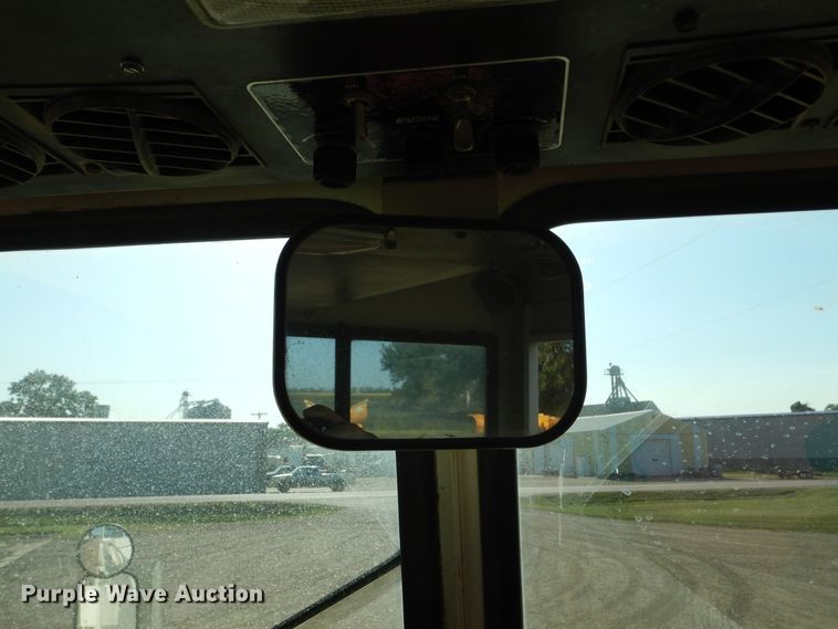 image for item KV9220 1992 Elgin Pelican Series P  sweeper