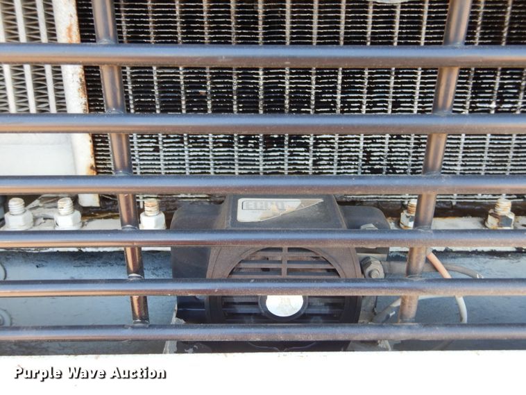 image for item KV9220 1992 Elgin Pelican Series P  sweeper