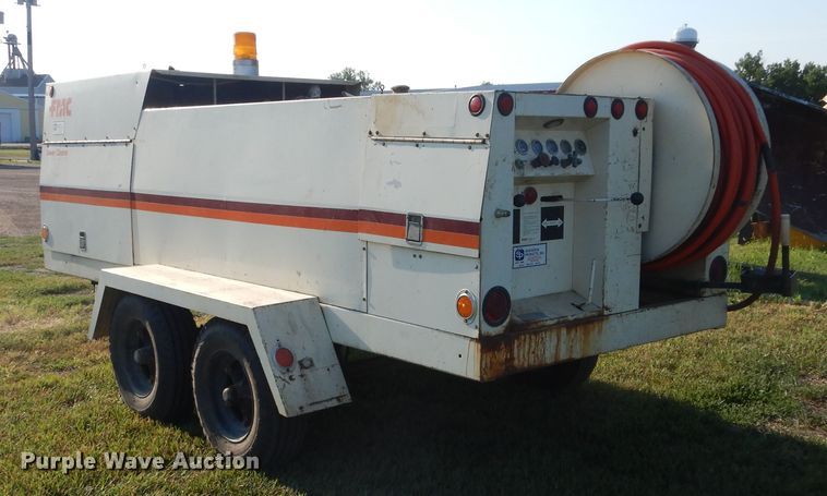 image for item KV9221 FMC Bean 3530  sewer jetter trailer
