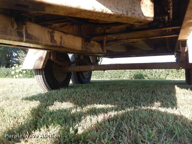 image for item KV9221 FMC Bean 3530  sewer jetter trailer