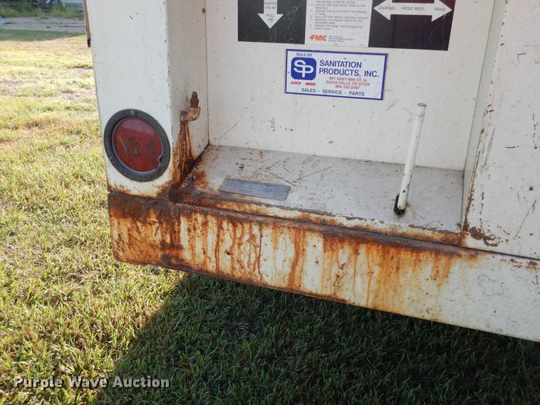 image for item KV9221 FMC Bean 3530  sewer jetter trailer