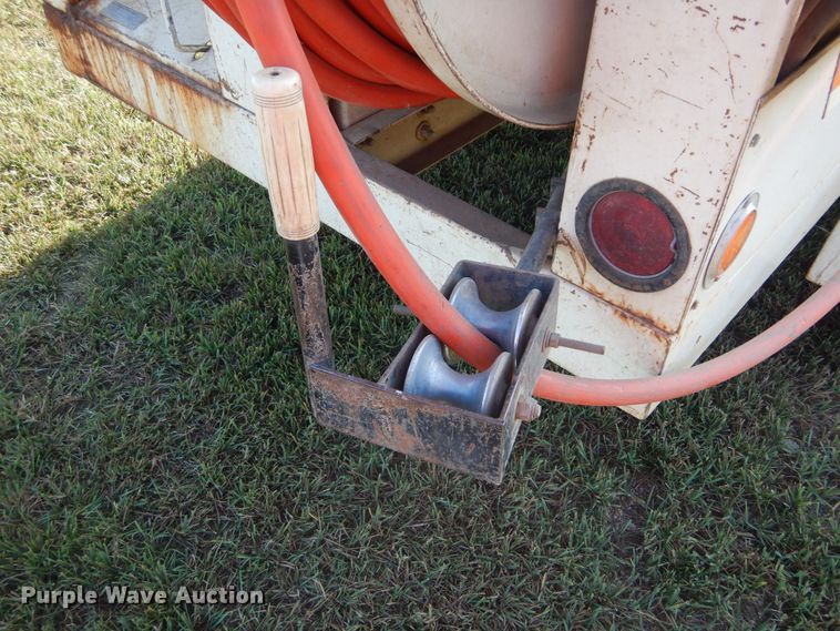 image for item KV9221 FMC Bean 3530  sewer jetter trailer